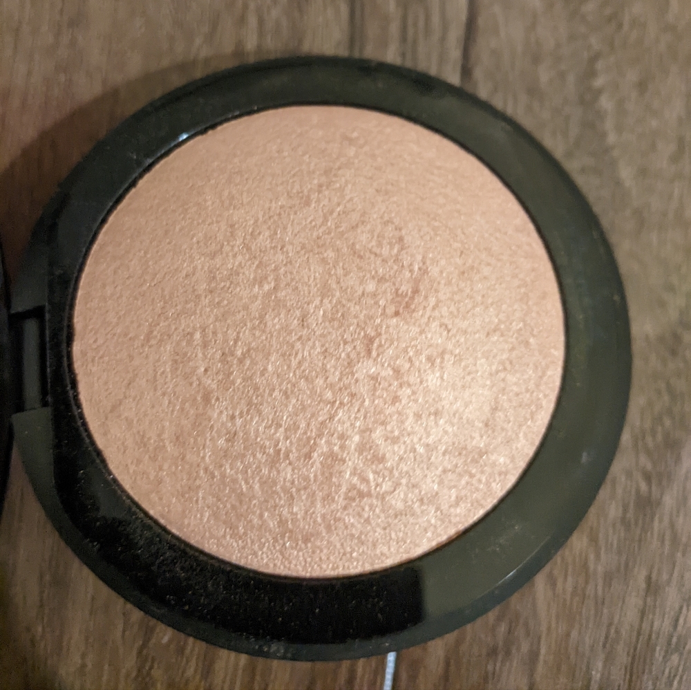 EM Cosmetics - Heaven's Glow Radiant Veil Blush Bronzer | 8g | Faded Clementine